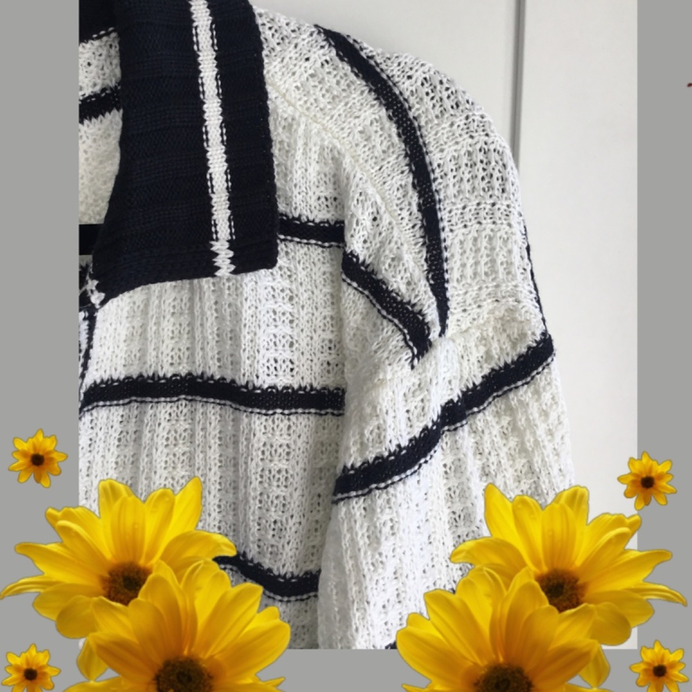 Top~ - Picture 2 of 4